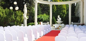 Ślub w plenerze! Spełnij swoje marzenia w Hotelu Windsor pod Warszawą.